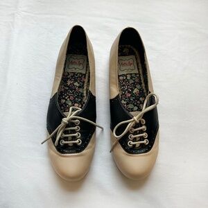 Bettie Page Shoes by Ellie - Oxfords - Size 8.5 - Worn 1x
